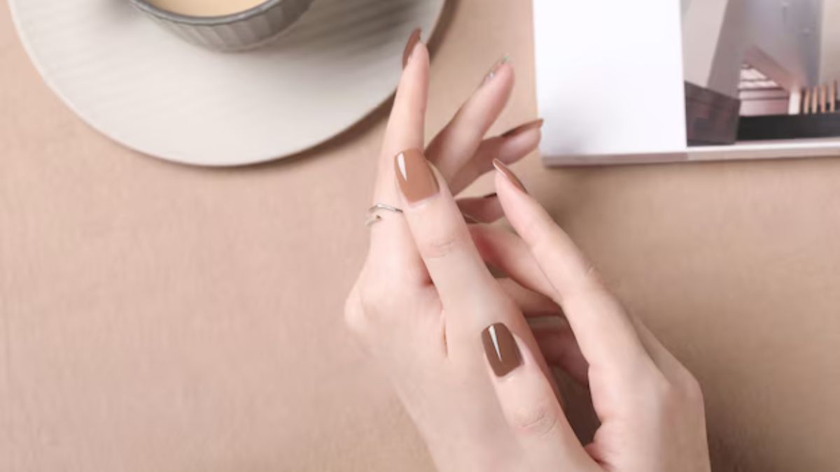 How to get The Perfect Light Brown Nails Color Backstageviral.com